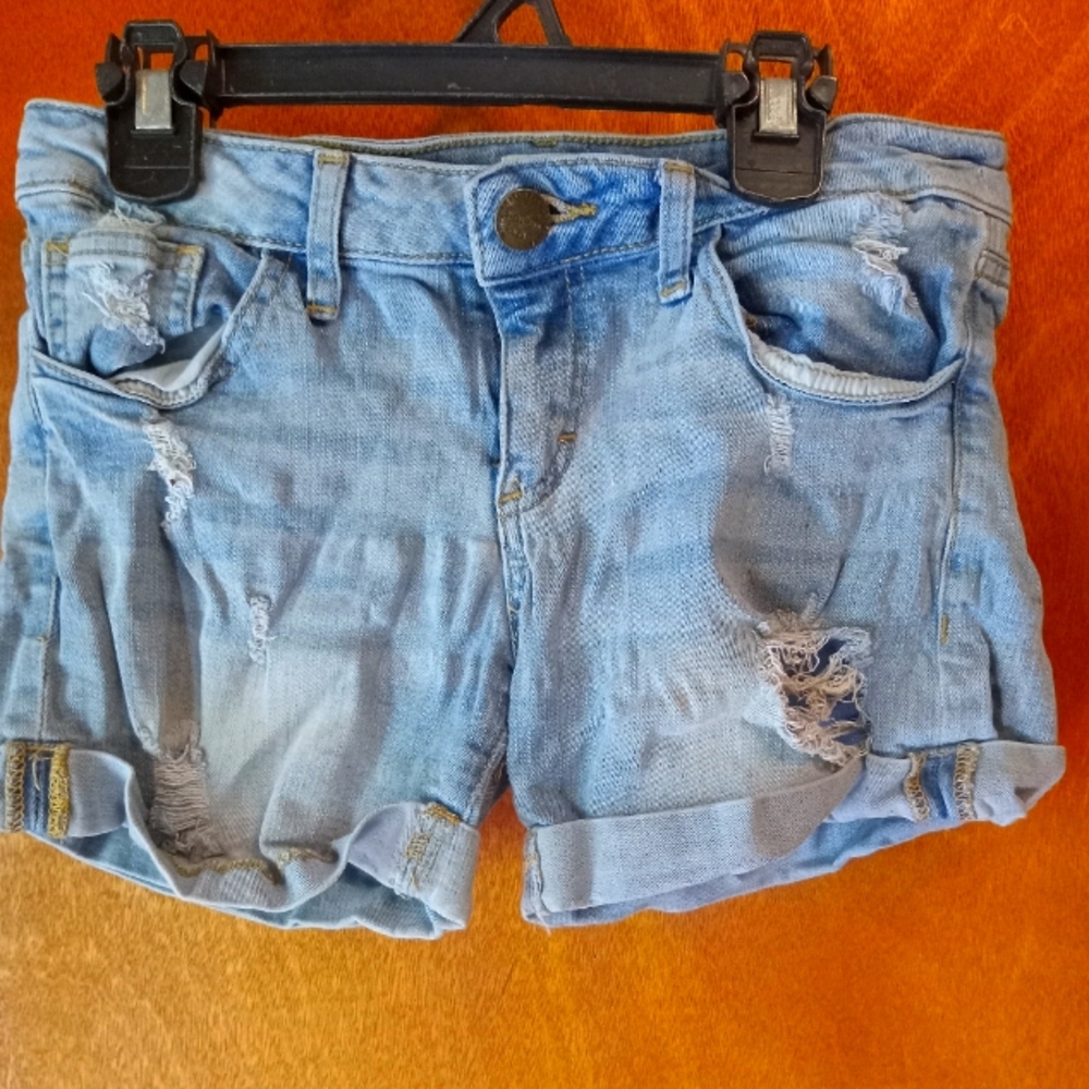 Sneek peek  woman's shorts